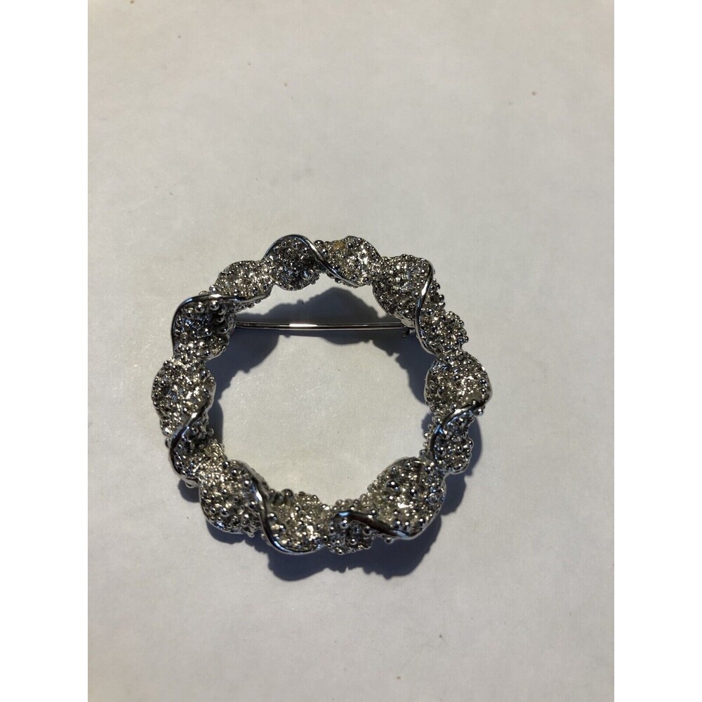 VINTAGE EMMONS SILVER TONE TWISTED WREATH BROOCH PIN